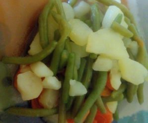 Mini ghiveci (cartof, morcov, fasole verde)